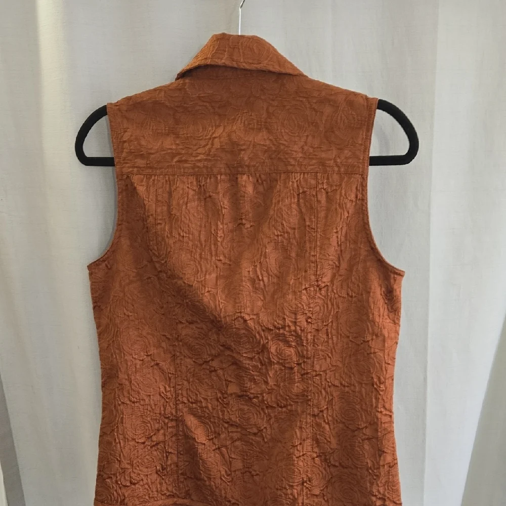 Chico’s Rust Textured Sleeveless Top / Vest – Women’s Size 0